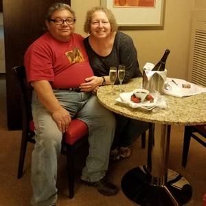 Meet your Posher, Carlos